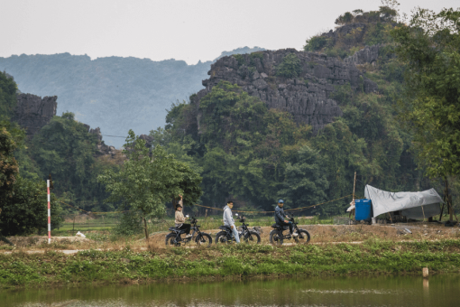 ninh binh ebike - hanoi local tour