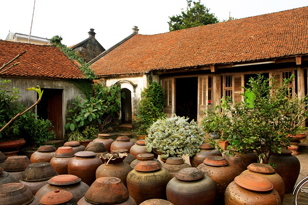 Ancient House in Duong Lam Village