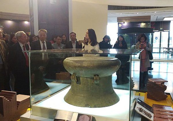 Artifact in Hanoi Museum Hanoi private tour