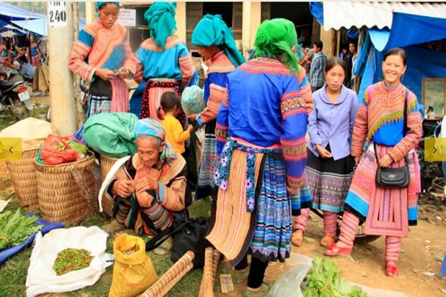 Bac Ha Market in Hanoi Sapa Tour