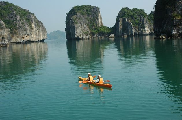 Bai Tu Long Island - Hanoi Tour Packages