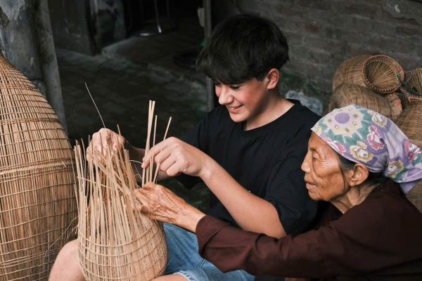 Bamboo Fish Trap Village & Soy Sauce Village - Hanoi Day Tours
