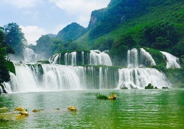 Ban Gioc Waterfall - Hanoi local tour packages
