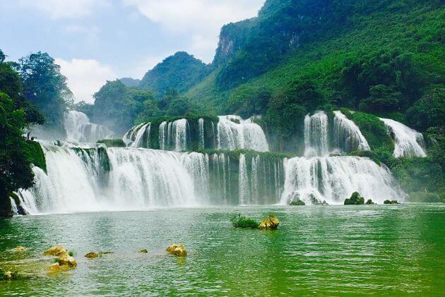 Ban Gioc Waterfall - Hanoi local tour packages