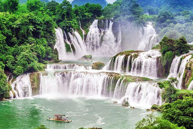 Ban Gioc Waterfall in Hanoi 4 Day tour itinerary
