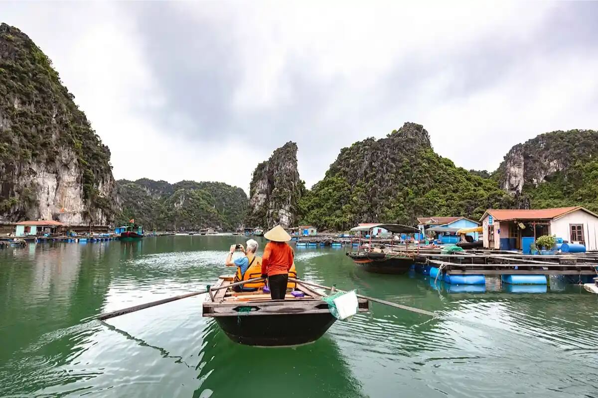 Best Time to Visit Floating Fishing Villages in Ha Long Bay