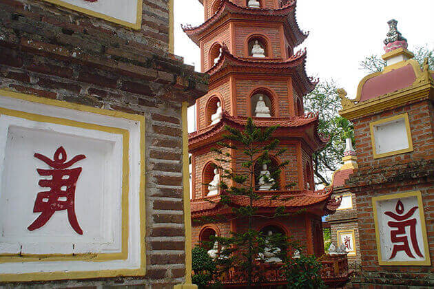 Tran Quoc Pagoda in Hanoi