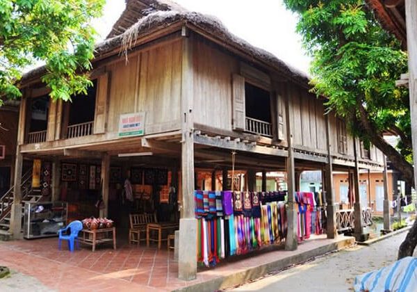 Lac Village in Sapa Tour - Hanoi Local Tour Packages