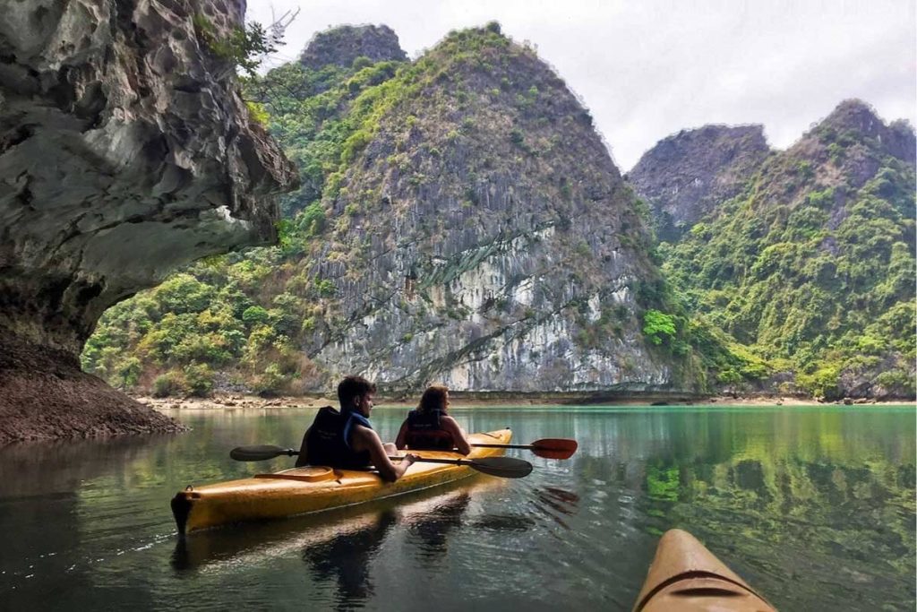 Cat Ba Island Vietnam Travel Guide - Top 10+ Things to do & Where to Stay