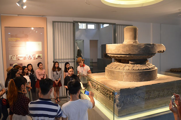 Cham Museum Hanoi tour packages