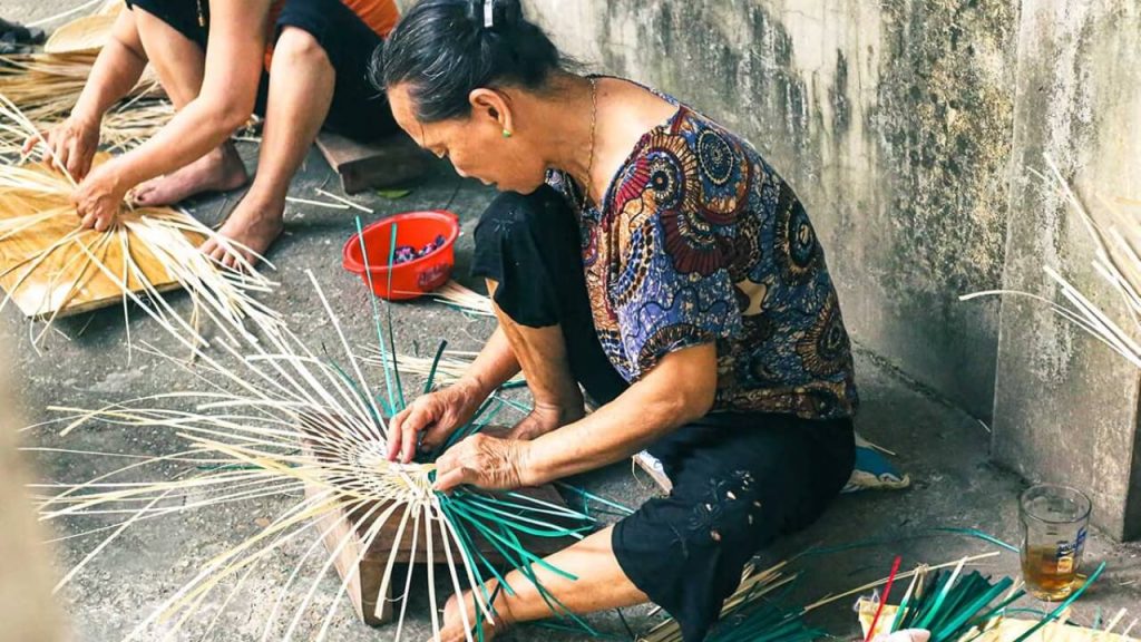 Chang Son Hand Fan Village - hanoi village tour