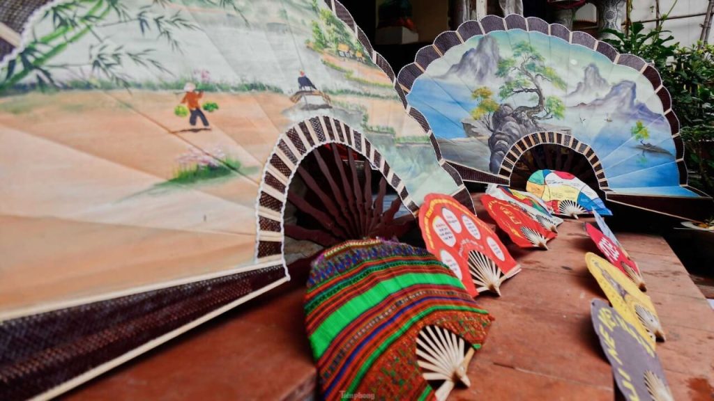 Chang Son Paper Fan Making Village - hanoi trips