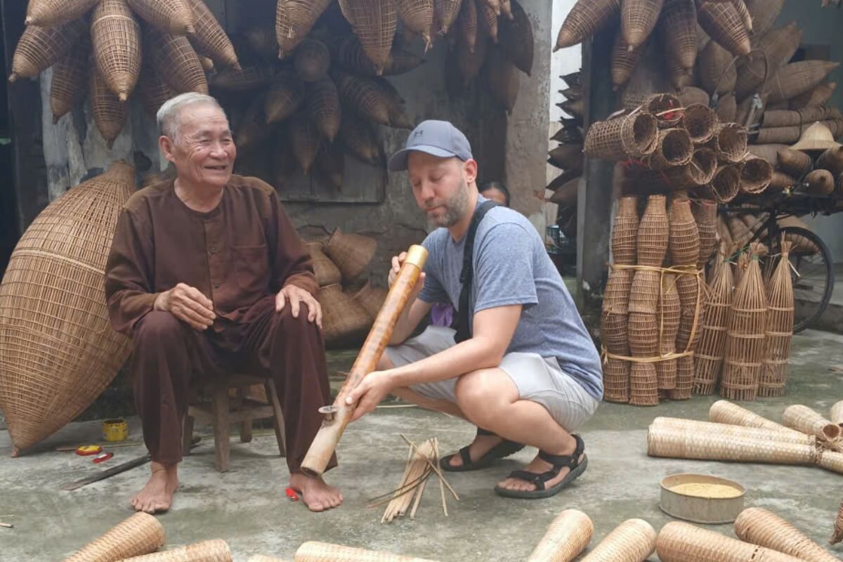 Chat with Local Artisans in Thu Sy Bamboo Fish Trap Village