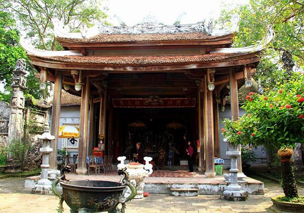 Chu Dong Tu Temple Hanoi Tour Packages