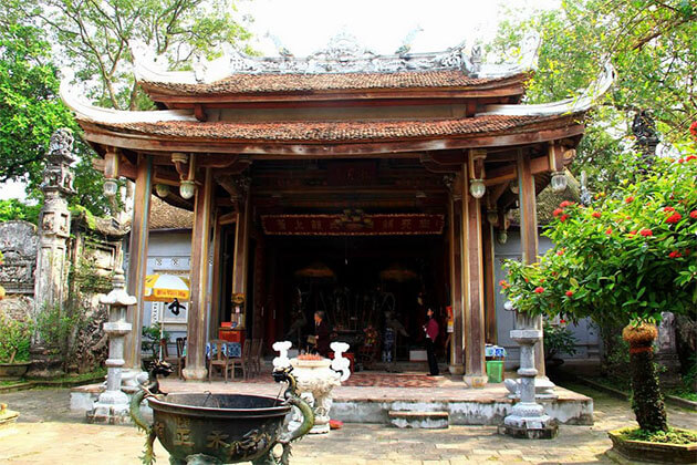 Chu Dong Tu Temple Hanoi Tour Packages