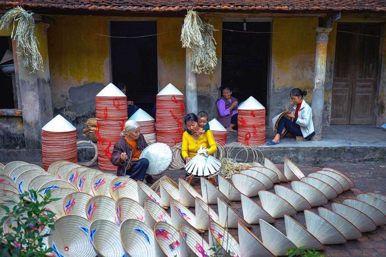 Chuong Conical Hat Making - Hanoi Local Tour