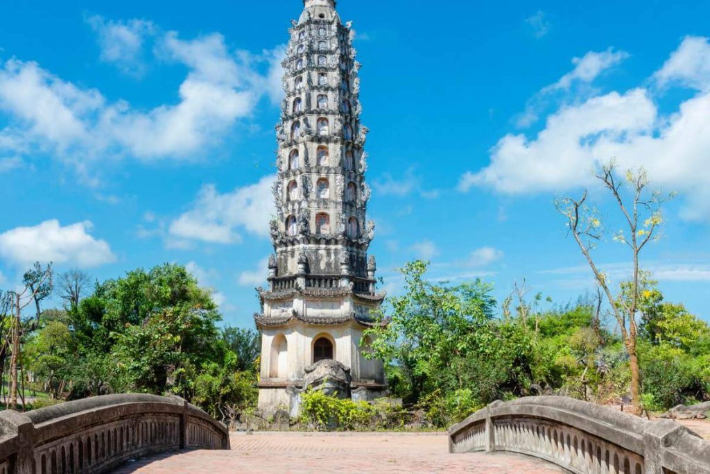 Co Le Pagoda in Nam Dinh Tours From Hanoi