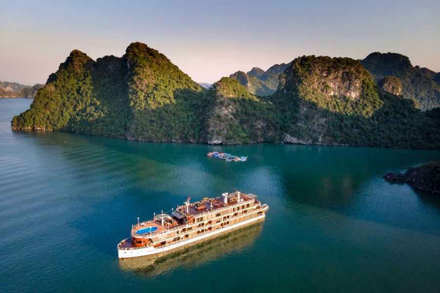 Cruises and Luxury Trains