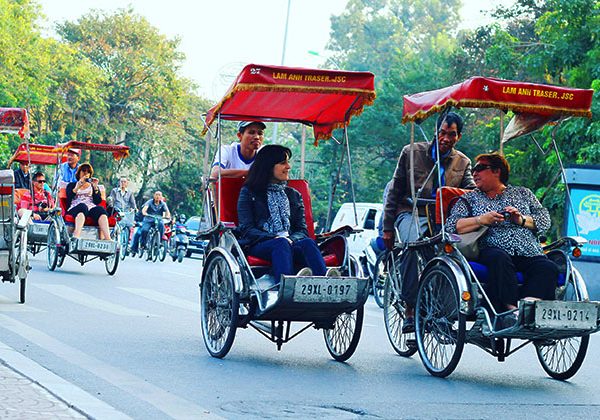 Cyclo around the old town of Hanoi - Hanoi local tours
