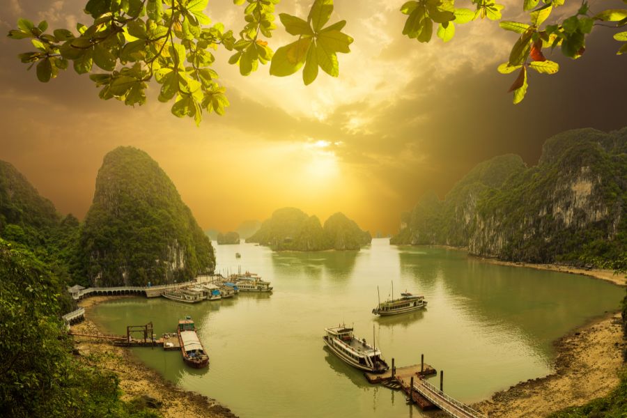 Day 5_ Ninh Binh to Ha Long or Lan Ha Bay