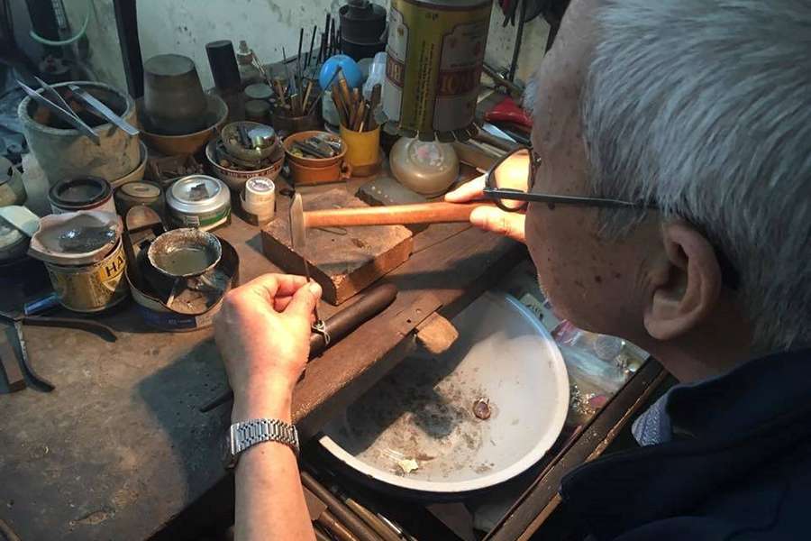 Dinh Cong Jewelry Craft Village - Hanoi day tours
