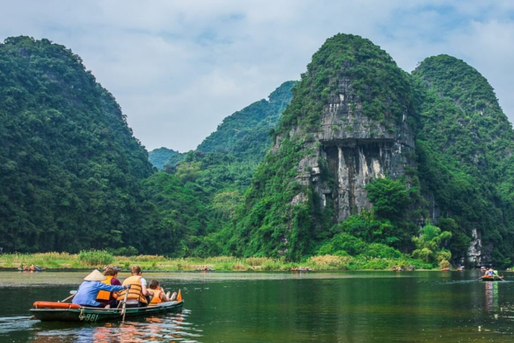 Discover Ninh Binh Vietnam - Top 10+ Things to Do & Day Trips from Hanoi