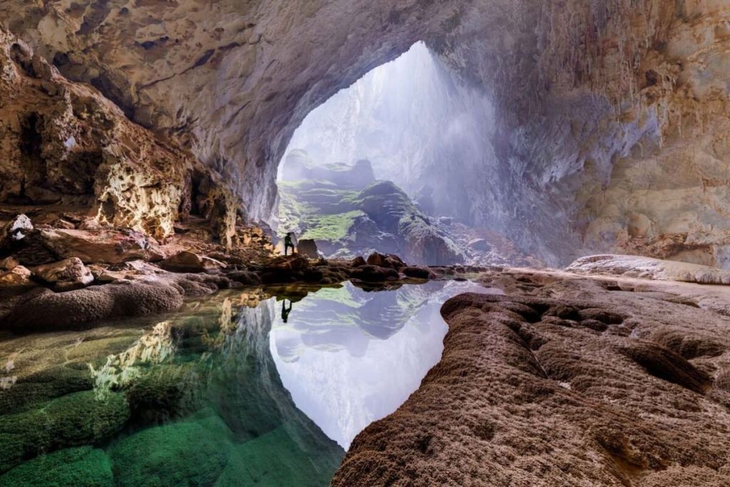 Discover Vietnam Son Doong Cave - Ultimate Travel Guide for Adventure Lovers Updated 2025-2026