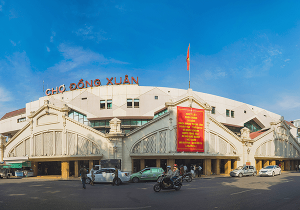 Dong Xuan Market Hanoi local tour