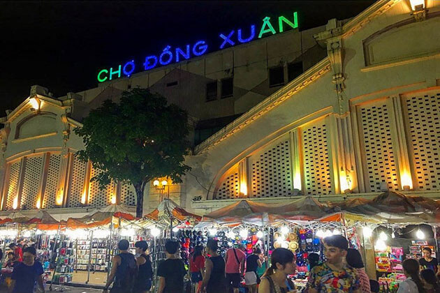 Dong Xuan Market of Tour in Vietnam