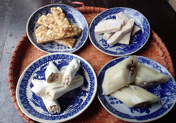 Duong Lam Specialties Hanoi local tour