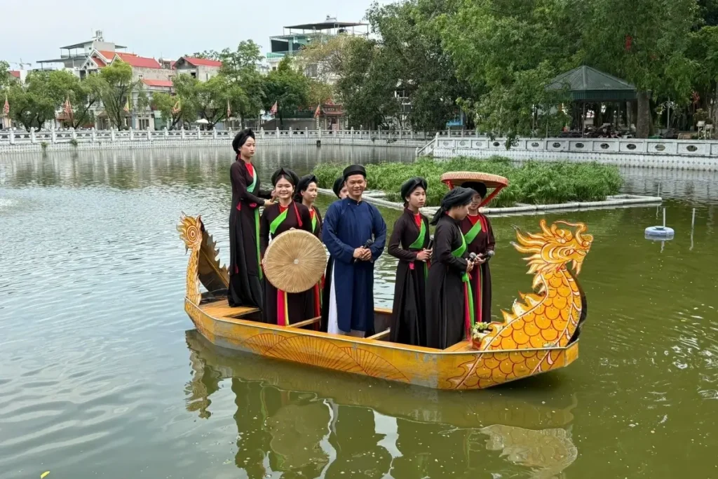 Enjoy Quan Ho Folk in Bac Ninh - Hanoi Tour Packages