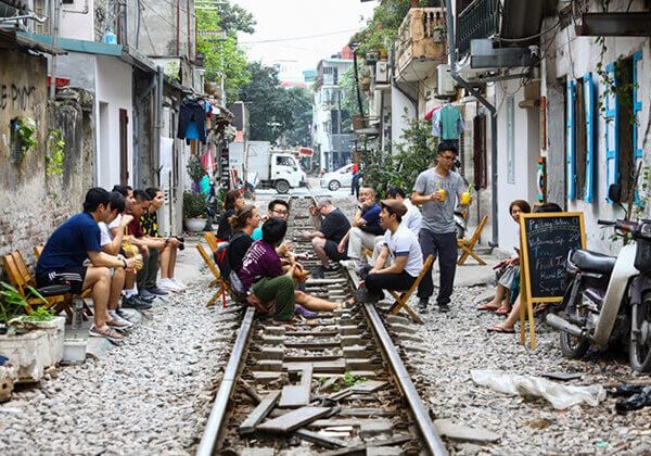Hanoi Train Tracks - Hanoi Local Tours