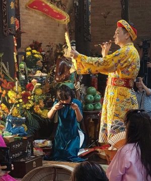 Experience Hầu Đồng Ritual and the Mother Goddess belief system in Hanoi Spiritual & Cultural Tours