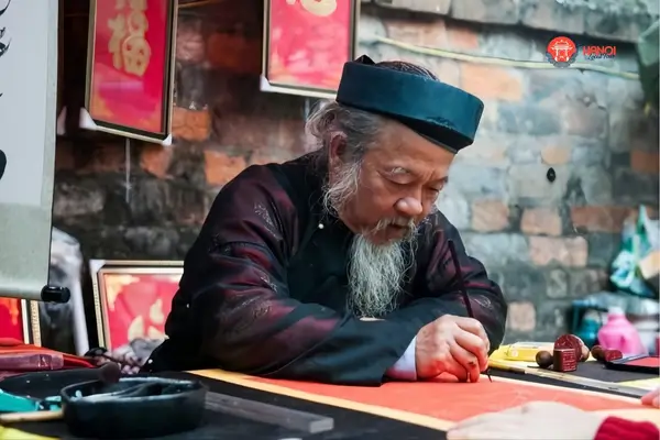 Experienced-Local-Experts-of-Hanoi-Local-Tour