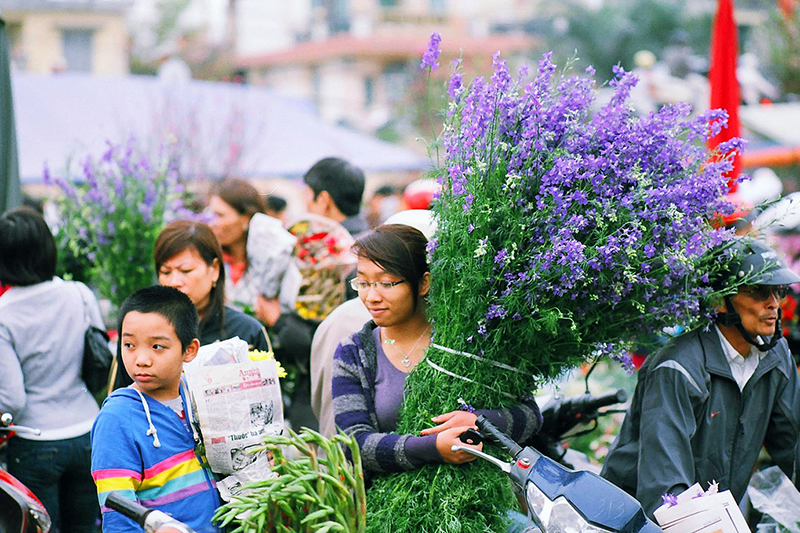 Flower Markets in Hanoi - Prepare For Tet Holiday