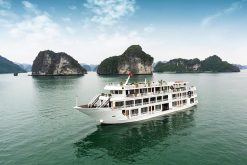 From Hanoi to Halong Bay Tour with Overnight Cruise