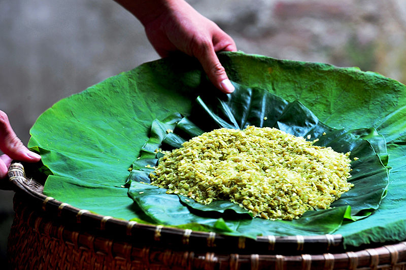 Green Sticky Rice Com Hanoi - Special Gift of Autumn