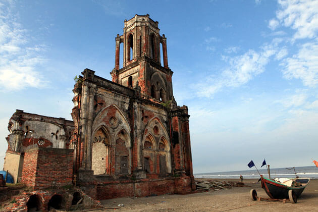 Hai Ly Ruined Church - Hanoi tour packages