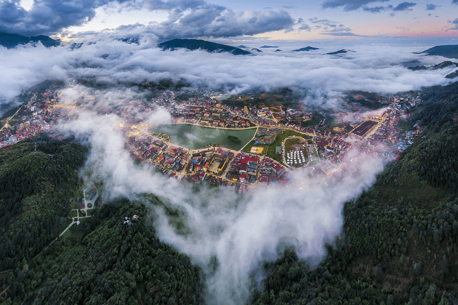 Ham Rong mountain in Sapa day tour from Hanoi