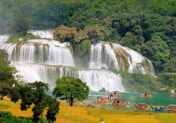 Hanoi Ban Gioc Waterfall tour in Vietnam