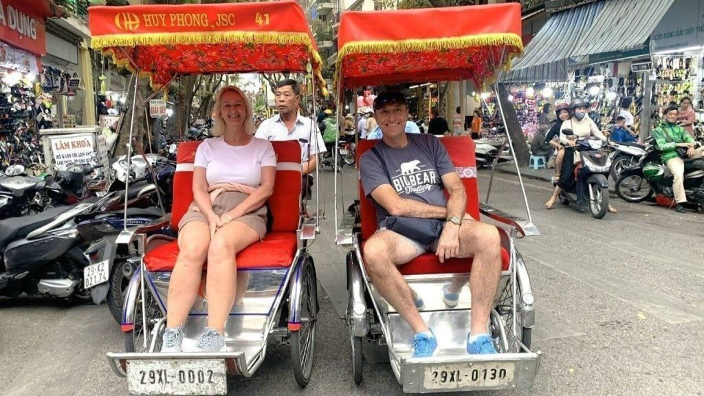 Hanoi Cyclo Tour Through the Old Quarter