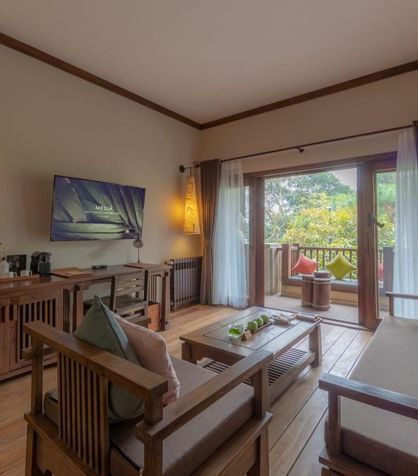 Hanoi Melia Bavi Room
