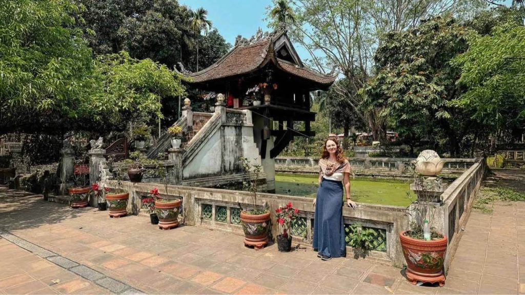 Hanoi One Pillar Pagoda - hanoi trips