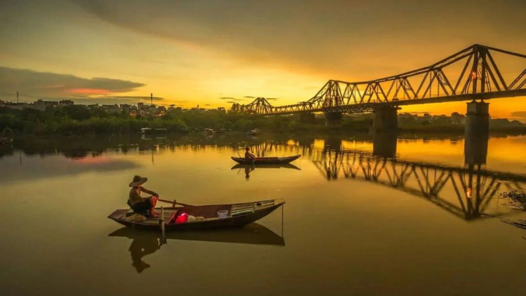 Hanoi's Historic Long Bien Bridge - Hanoi Tour