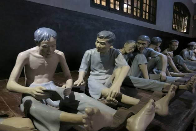 Hoa Lo Prison Hanoi Tour