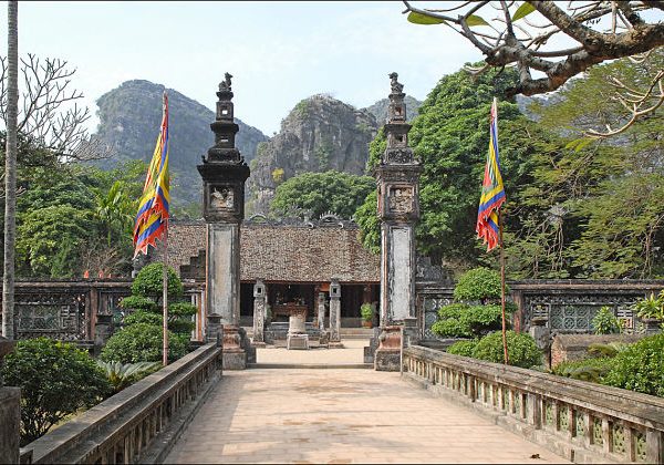 Hoa Lu capital in Hanoi Day Trips