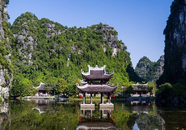 Hoa Lu Ancient Capital - Hanoi Tour Packages