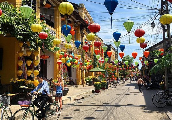 Hoi An Ancient Town tours from Hanoi