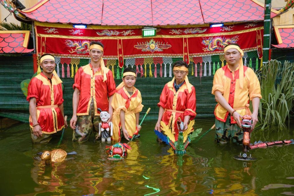 Hong Quang Village in Nam Dinh Tours From Hanoi