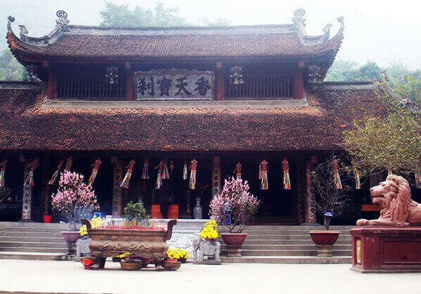 Huong Perfume Pagoda